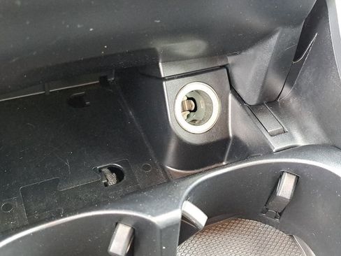 Used 2021 Mercedes-Benz GLC 63 AMG 4MATIC image 25