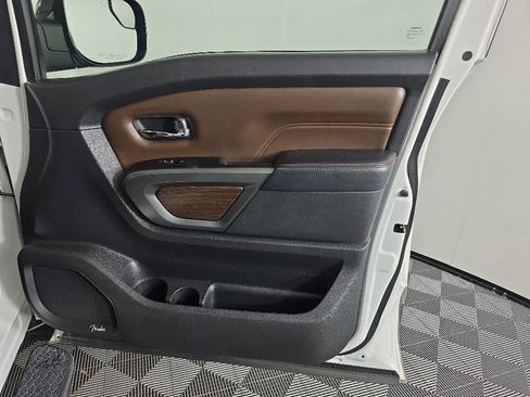 Used 2019 Nissan Titan Platinum Reserve w/ Platinum Utility Package AWD/4WD image 41