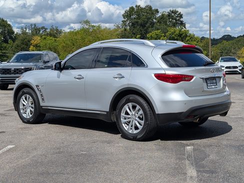 Used 2017 INFINITI QX70 AWD w/ Premium Package image 6