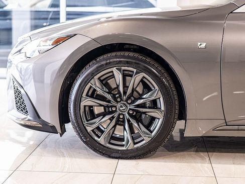 Used 2022 Lexus LS 500 F Sport image 8