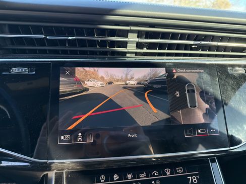 Used 2019 Audi Q8 Prestige image 7