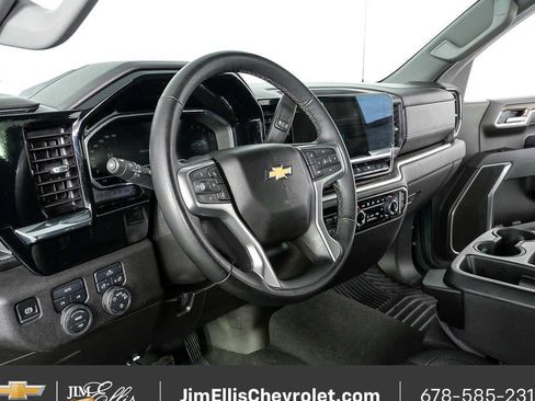 Certified 2025 Chevrolet Silverado 1500 LT AWD/4WD image 4