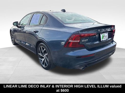 Used 2019 Volvo S60 T6 Momentum w/ Premium Package image 6