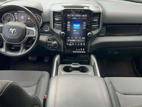 Used 2022 RAM 1500 Big Horn AWD/4WD image 11