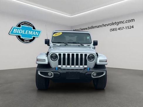Used 2023 Jeep Wrangler Unlimited Sahara w/ Cold Weather Group AWD/4WD image 2