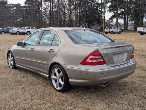 Used 2006 Mercedes-Benz C 230 Sedan image 5