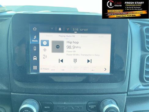 Used 2024 RAM ProMaster 2500 w/ Convenience Group image 13