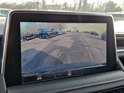 Used 2021 Chevrolet Tahoe LS image 19