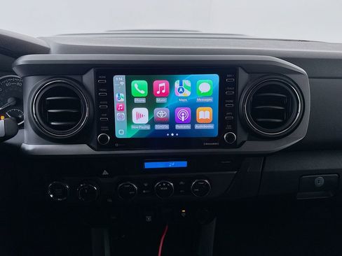 Used 2021 Toyota Tacoma TRD Sport image 13