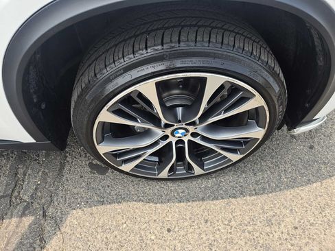 Used 2017 BMW X5 xDrive35i w/ Premium Package AWD/4WD image 29
