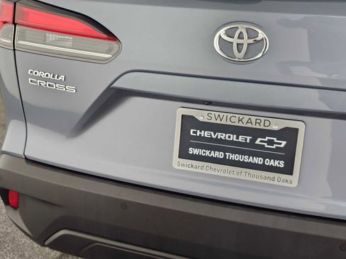 Used 2024 Toyota Corolla Cross XLE w/ Convenience Package image 26