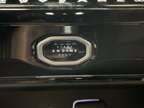 New 2026 Jeep Grand Cherokee L 4WD image 37