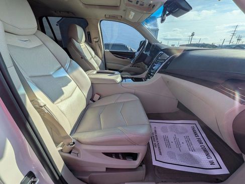Used 2015 Cadillac Escalade Premium image 19