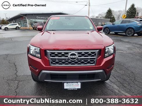 Certified 2022 Nissan Frontier SV w/ Technology Package image 3