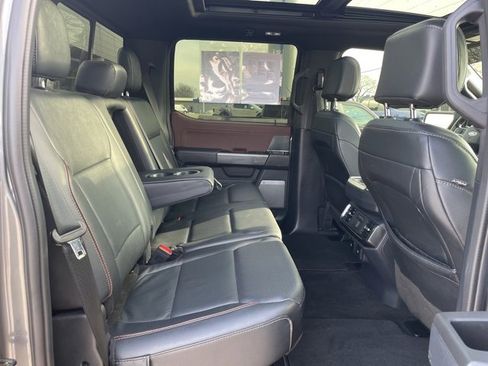 Used 2022 Ford F150 Lariat w/ Equipment Group 502A High image 15