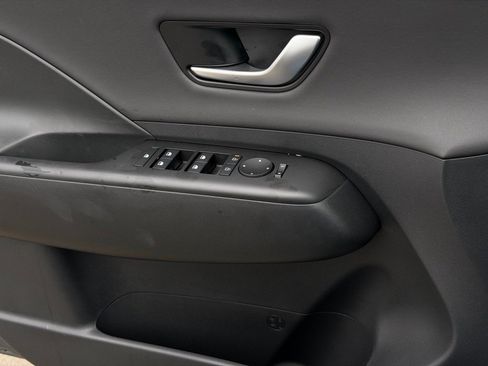 Certified 2024 Hyundai Kona Limited image 23