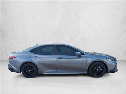 New 2026 Toyota Camry SE image 4