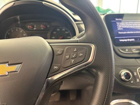 Used 2023 Chevrolet Malibu LT FWD image 19