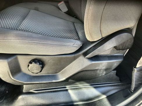 Used 2019 Ford F150 XLT w/ Trailer Tow Package image 12