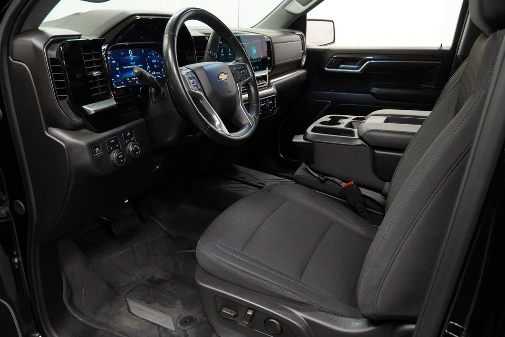 Used 2024 Chevrolet Silverado 1500 LT AWD/4WD image 14