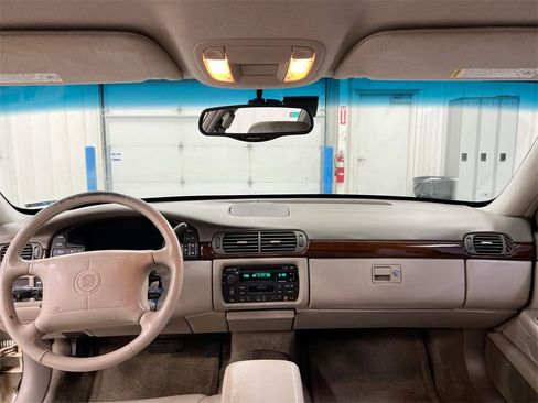 Used 1999 Cadillac De Ville D'Elegance image 10