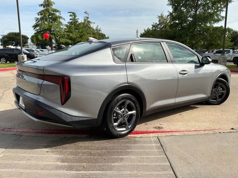 Used 2025 Kia K4 FWD image 6