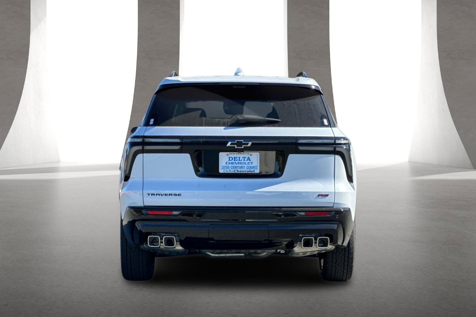 New 2027 Chevrolet Traverse RS FWD image 5