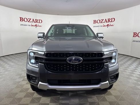 Used 2025 Ford Ranger Lariat w/ Trailer Tow Package image 2