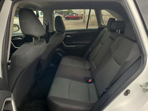 Used 2023 Toyota RAV4 XLE FWD image 23