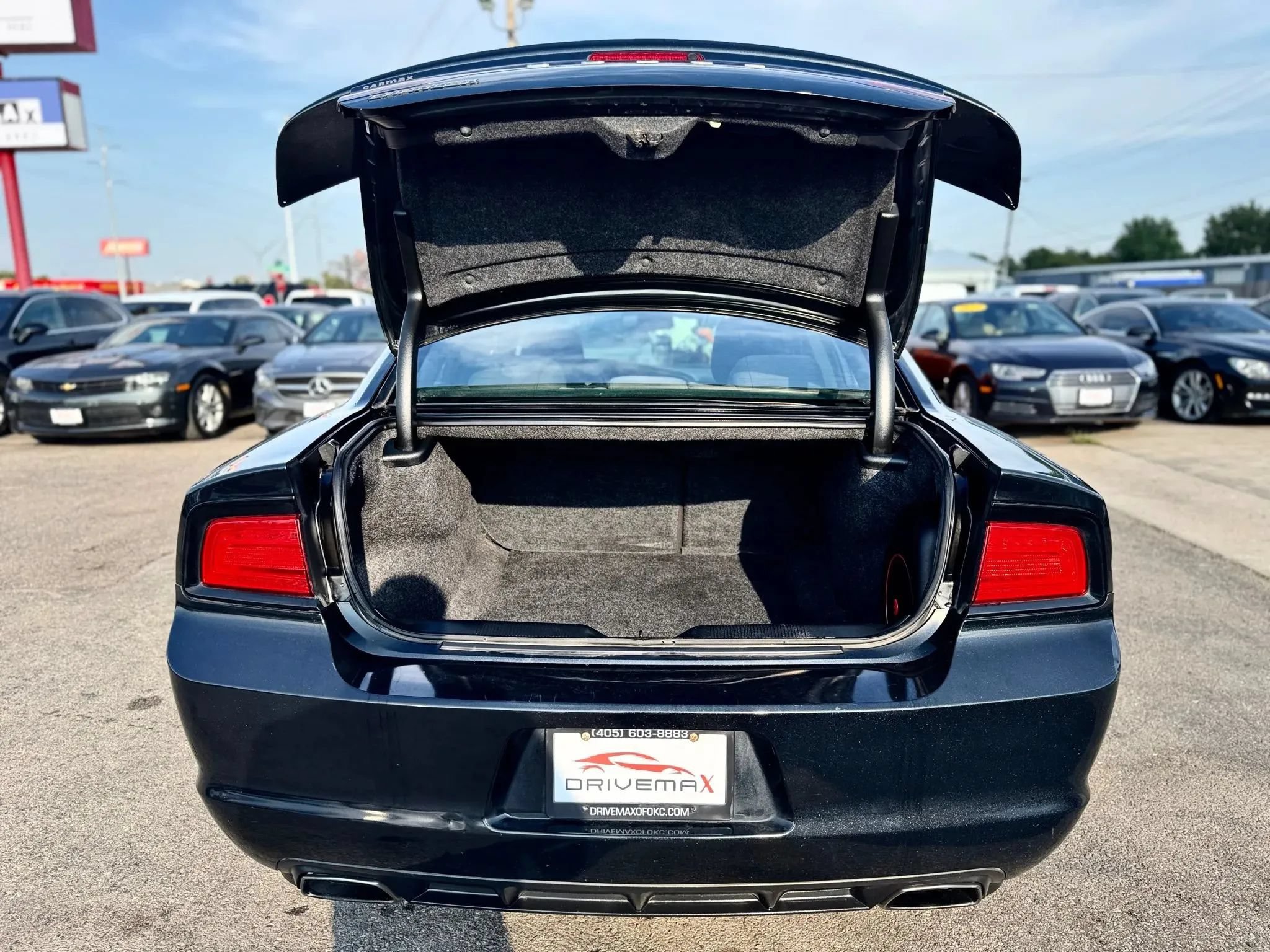 Used 2013 Dodge Charger SXT w/ Rallye Appearance Group RWD image 19