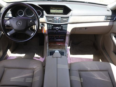 Used 2010 Mercedes-Benz E 350 4MATIC Sedan image 2