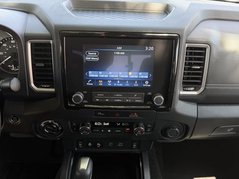 Used 2023 Nissan Frontier SV w/ Technology Package AWD/4WD image 19
