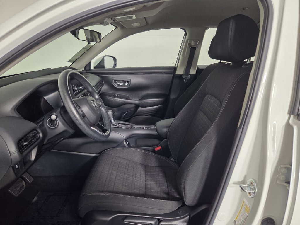 Used 2023 Honda HR-V LX image 29