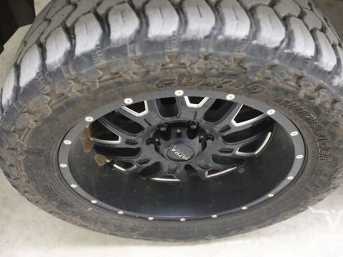 Used 2011 Chevrolet Silverado 1500 LT w/ Regional Value Package AWD/4WD image 10
