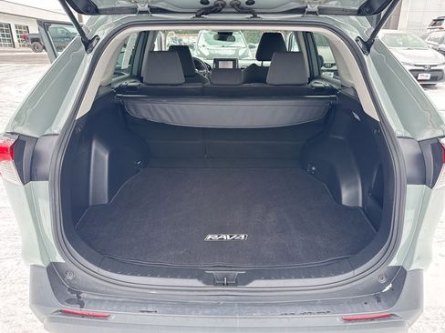 Used 2020 Toyota RAV4 XLE image 16