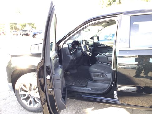 Used 2023 Chevrolet Silverado 1500 LT image 5