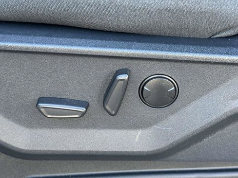 Used 2025 Ford F150 XLT w/ Equipment Group 302A MID image 19