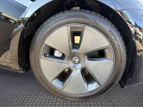 Used 2023 Tesla Model 3 Standard Range RWD image 10