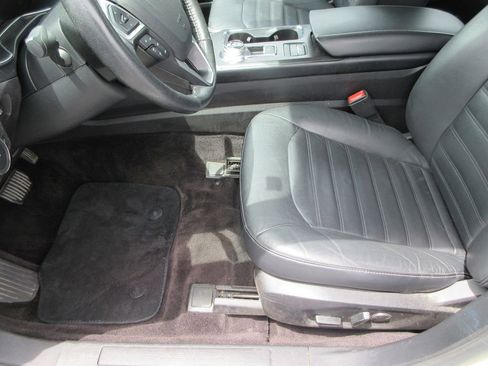 Used 2017 Ford Fusion Energi SE FWD image 21