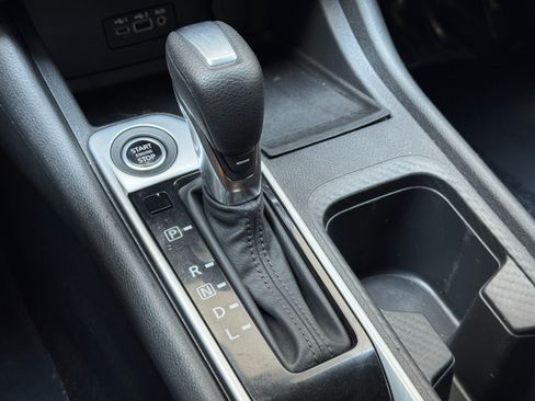 Used 2022 Nissan Sentra SV w/ Trunk Package FWD image 27