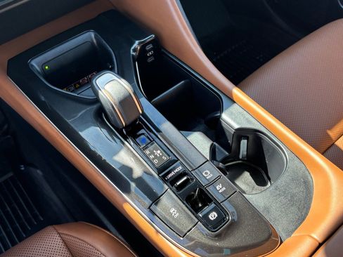 Used 2025 Toyota Crown Signia image 18