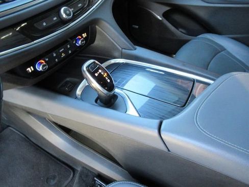 Used 2021 Buick Enclave Essence w/ Sound and Sites Package image 18