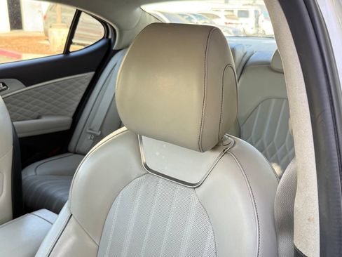Used 2019 Genesis G70 2.0T Advanced w/ Dynamic Package RWD image 3