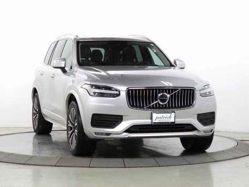Used 2020 Volvo XC90 T6 Momentum w/ Protection Package Premier image 1
