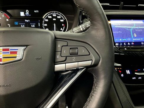 Certified 2025 Cadillac XT6 Premium Luxury image 12