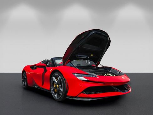Used 2023 Ferrari SF90 Spider AWD/4WD image 27