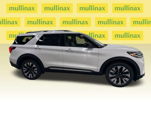 New 2026 Ford Explorer Platinum image 2