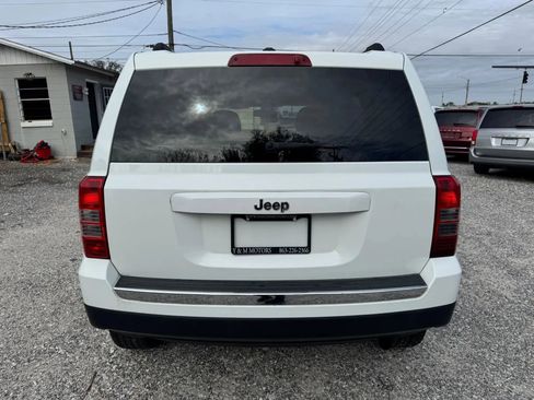Used 2012 Jeep Patriot Latitude w/ Sun/Sound Group image 5