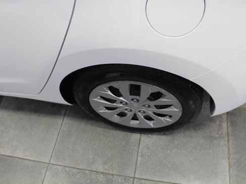 Used 2016 Hyundai Elantra GT image 26