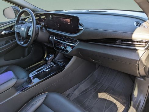 Used 2024 Buick Envista Avenir image 27